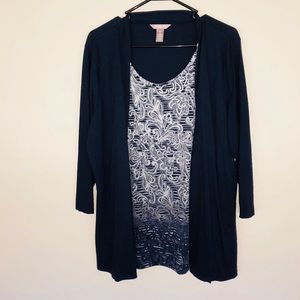 Black and blue blouse ❤️